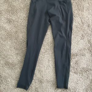 NWT. Great mesh insert leggings w/ pockets